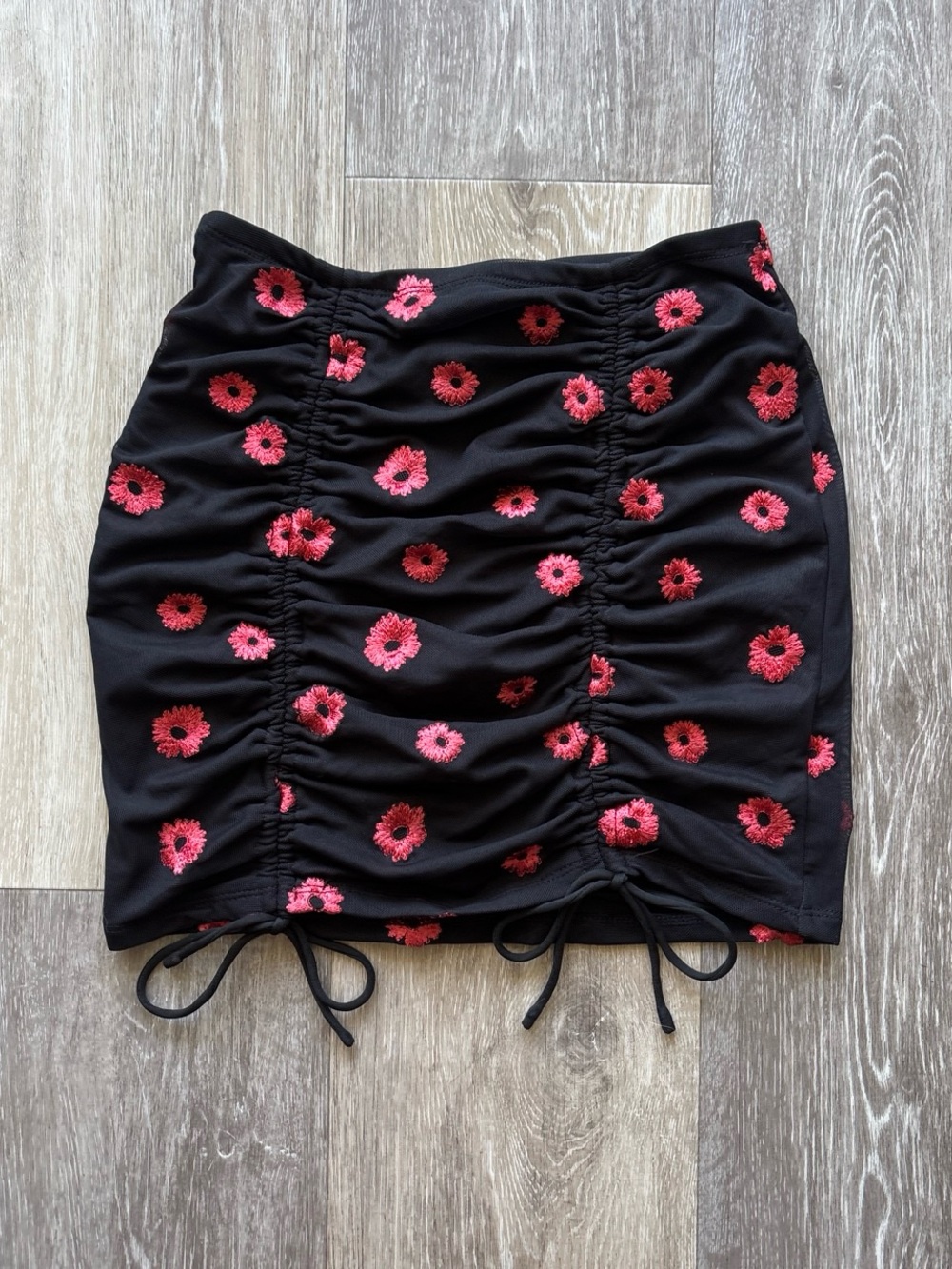 Princess Polly Love Letters Black Mesh Floral Embroidered Mini Skirt Size 2